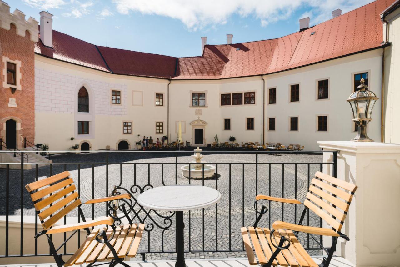 Palace Art Hotel Pezinok Ngoại thất bức ảnh