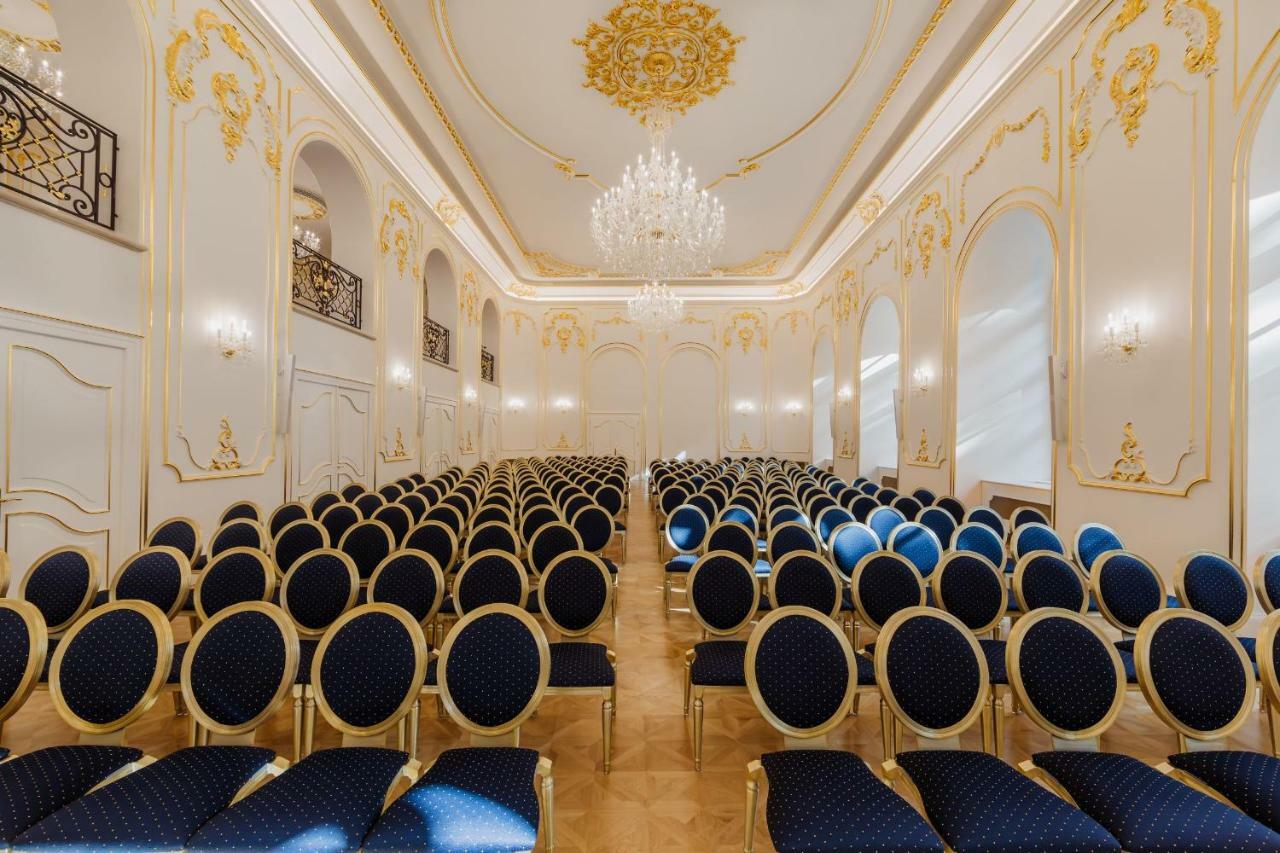 Palace Art Hotel Pezinok Ngoại thất bức ảnh