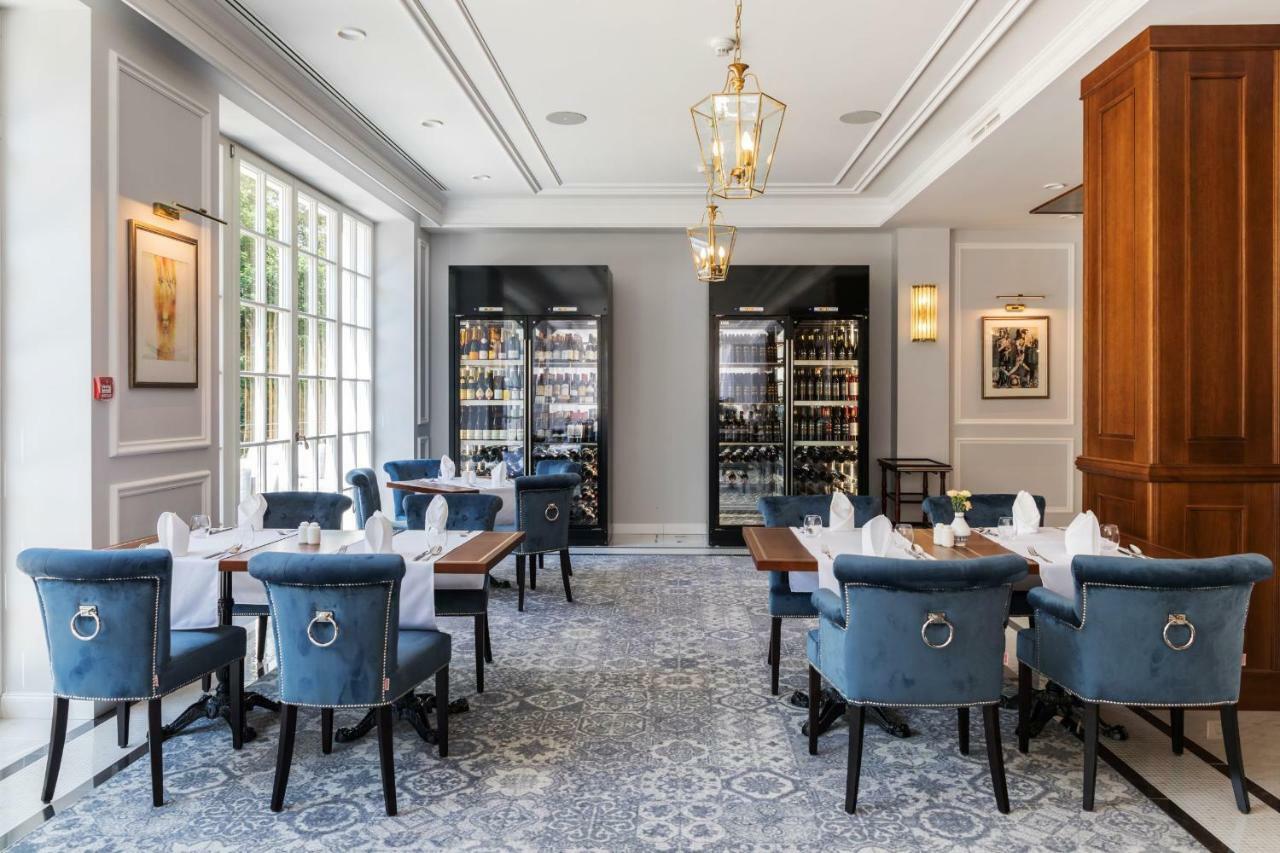 Palace Art Hotel Pezinok Ngoại thất bức ảnh