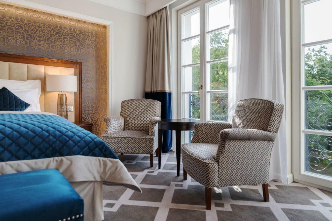 Palace Art Hotel Pezinok Ngoại thất bức ảnh