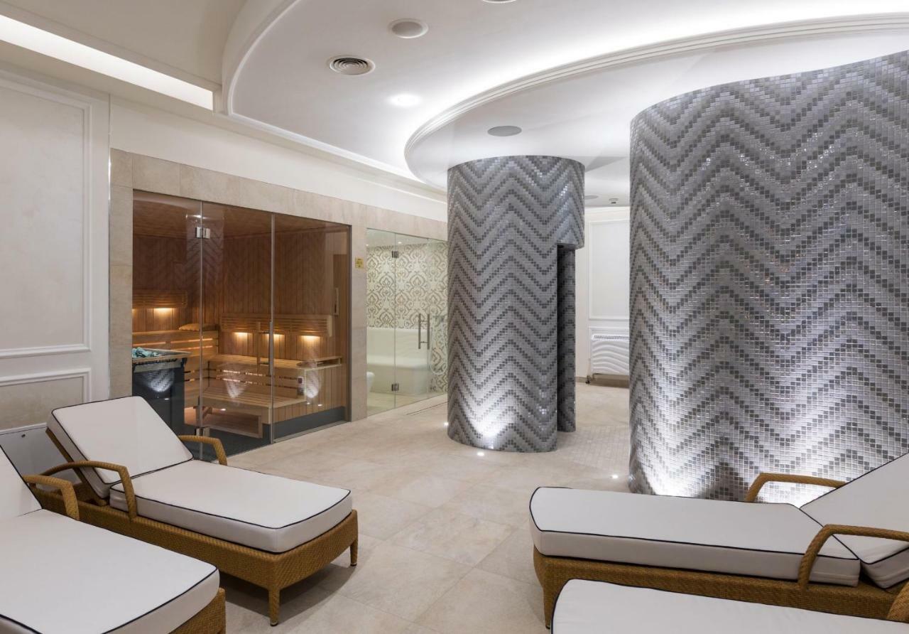 Palace Art Hotel Pezinok Ngoại thất bức ảnh